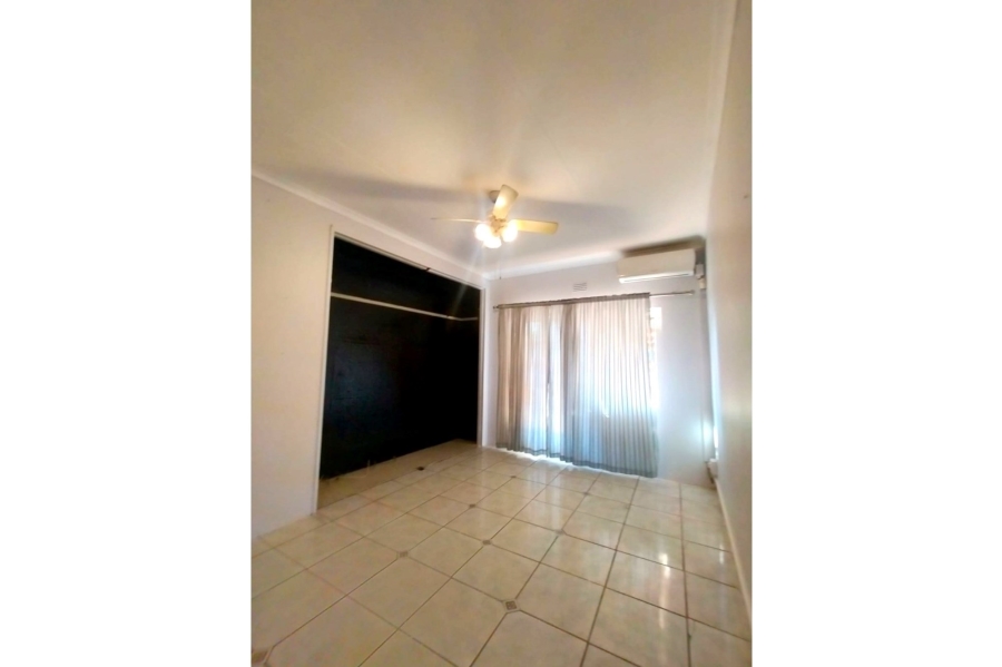 To Let 3 Bedroom Property for Rent in Geelhoutpark North West